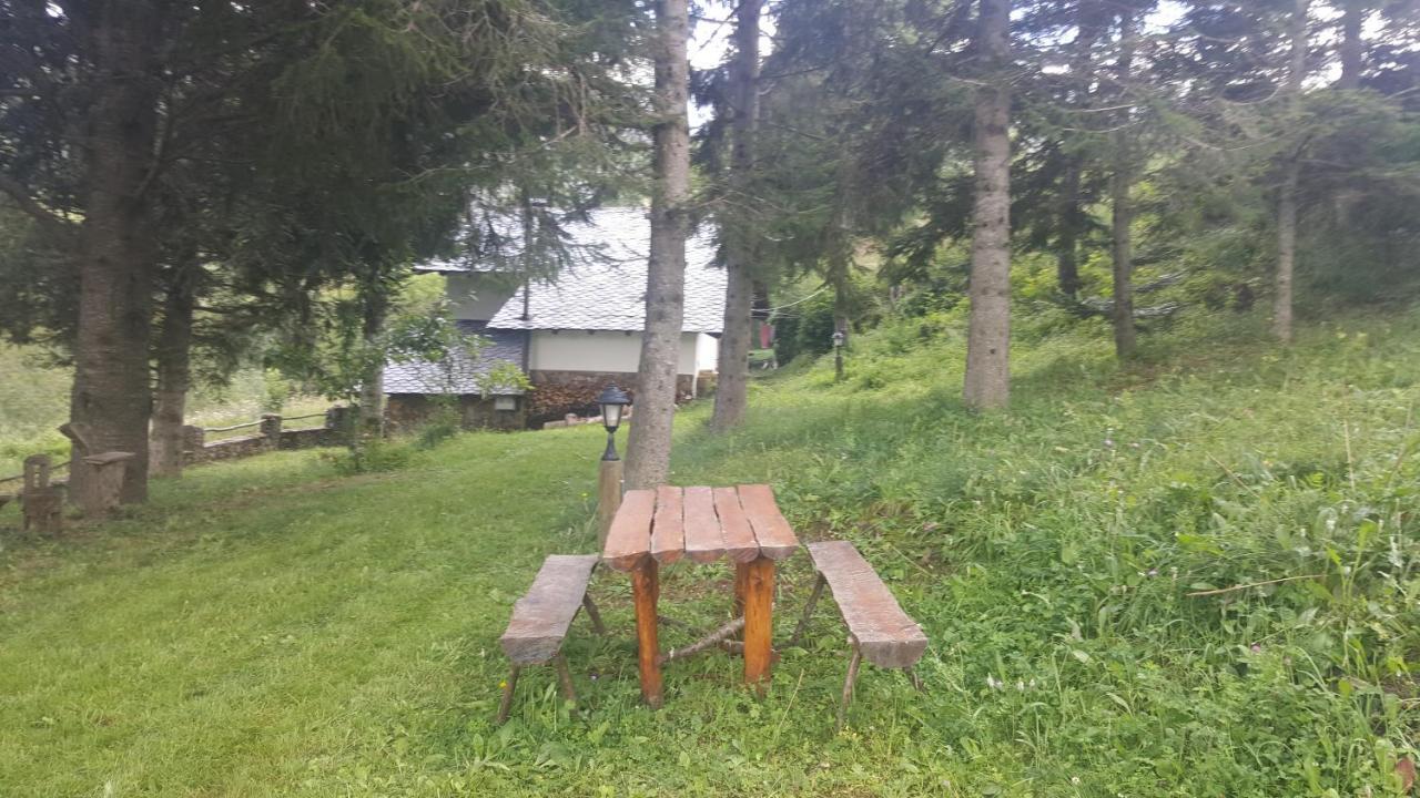 Can Serraima, Casa Rural A Prop De La Cerdanya Neva المظهر الخارجي الصورة